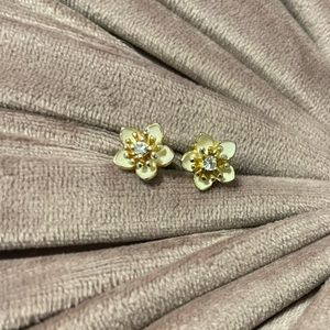 Juicy couture flower earrings.